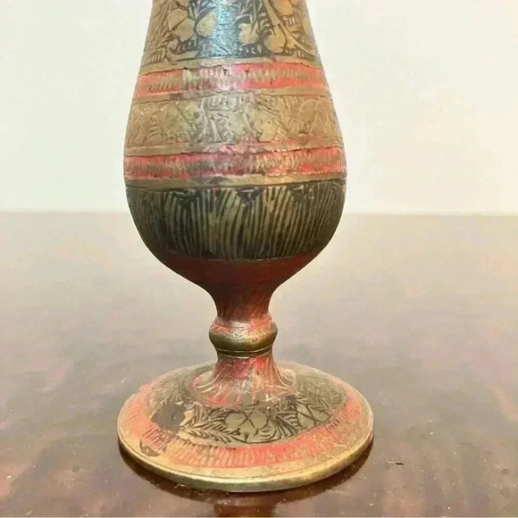 MCM ornate brass vase - Picture 5 of 10